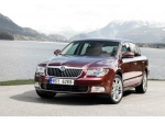 Nová škoda superb: prostornější a levnější