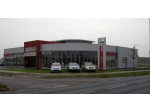Nový autosalon nissanu v plzni