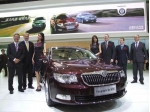 Škoda na autosalonu v Šanghaji uvedla Superb na čínský trh