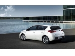 Toyota v Paříži předvede nový Auris včetně hybridního kombi 