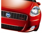 Zastoupení Fiatu zeštíhlí. Centrála bude v Budapešti