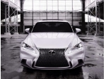 Lexus představuje zcela nový model IS