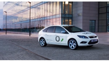 8a87_fordfocus_bev_02