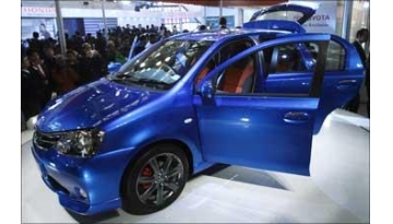 099e_05toyotaetios