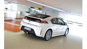 bcc7_europcar_ampera