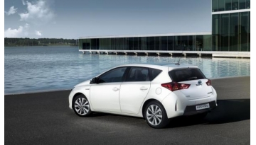 374d_toyota_auris_hybrid_hr1